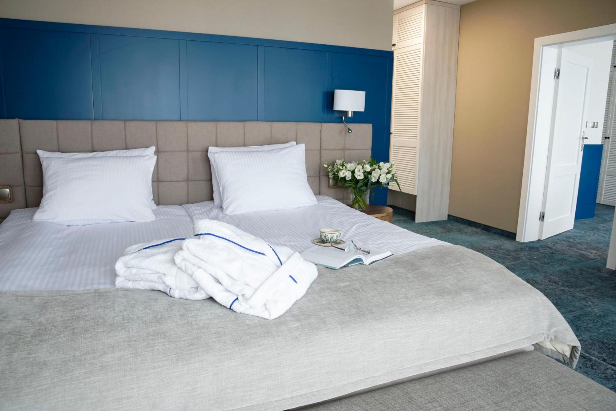 Hotel Szafir Jastrzębia Góra Extérieur photo