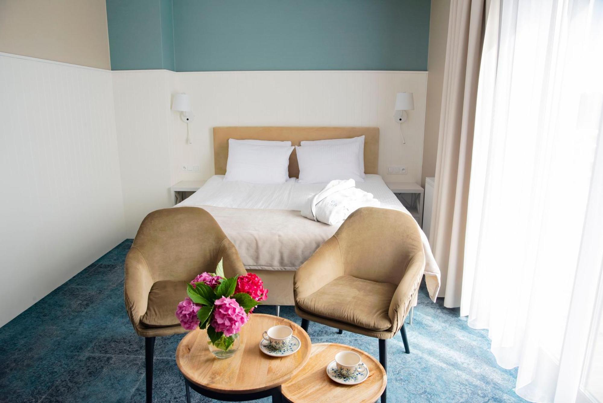 Hotel Szafir Jastrzębia Góra Extérieur photo