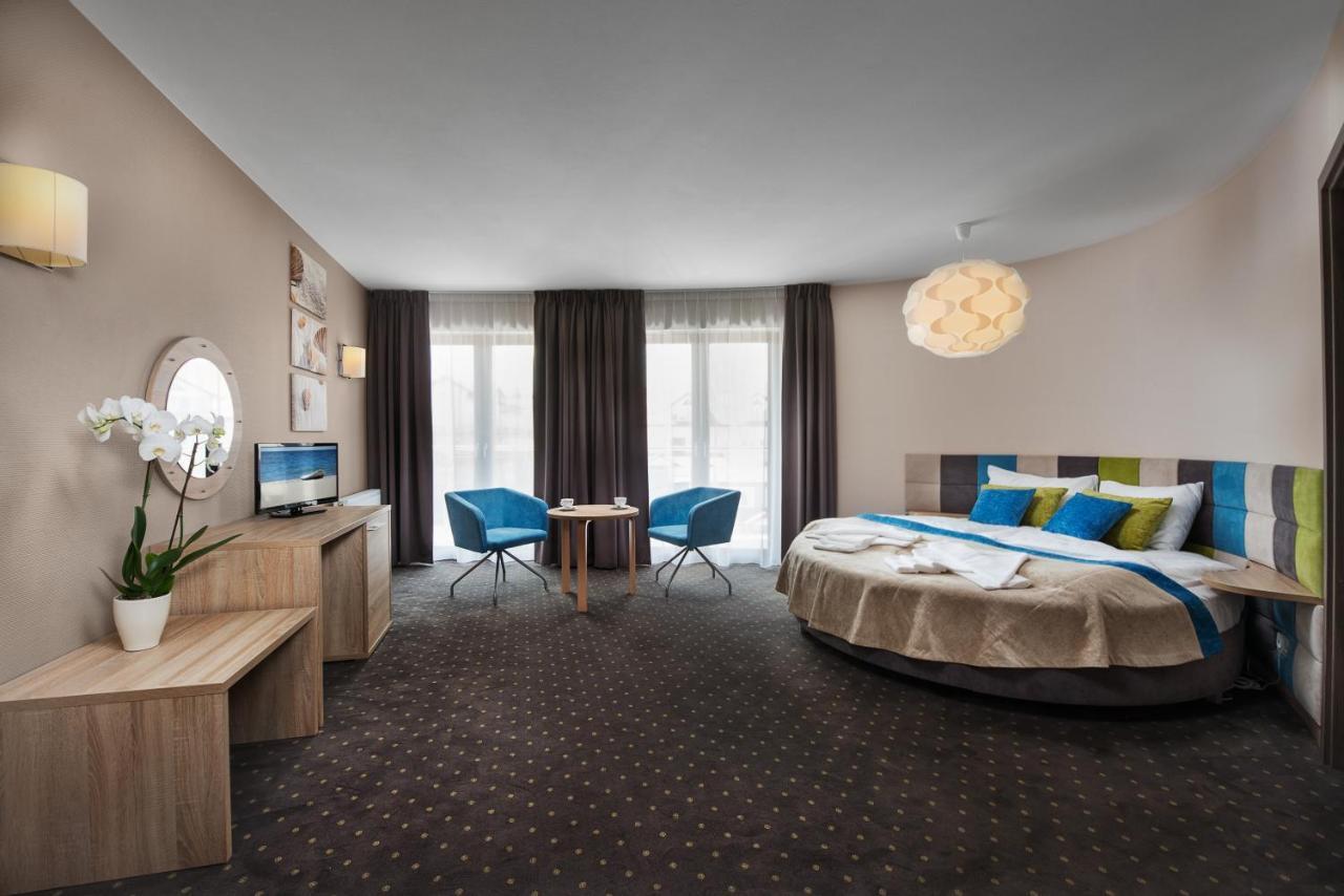 Hotel Szafir Jastrzębia Góra Extérieur photo